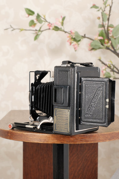 Superb! 1932 Voigtlander Bergheil Camera with Heliar lens and Roll-Film back! Freshly serviced CLA’d - Voigtlander- Petrakla Classic Cameras