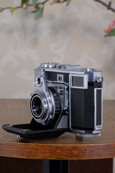 Near Mint! 1954 Zeiss Ikon Contessa 533/24. CLA'd, Freshly serviced!