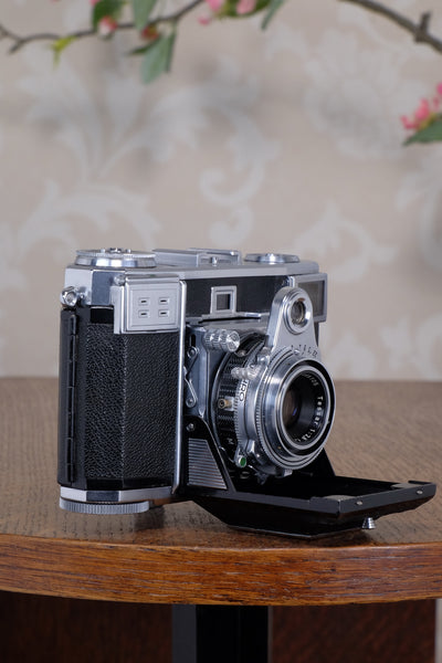 Near Mint! 1954 Zeiss Ikon Contessa 533/24. CLA'd, Freshly serviced!