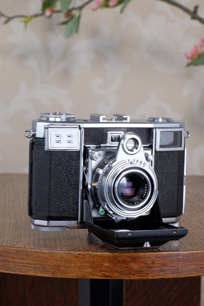 Near Mint! 1954 Zeiss Ikon Contessa 533/24. CLA'd, Freshly serviced!