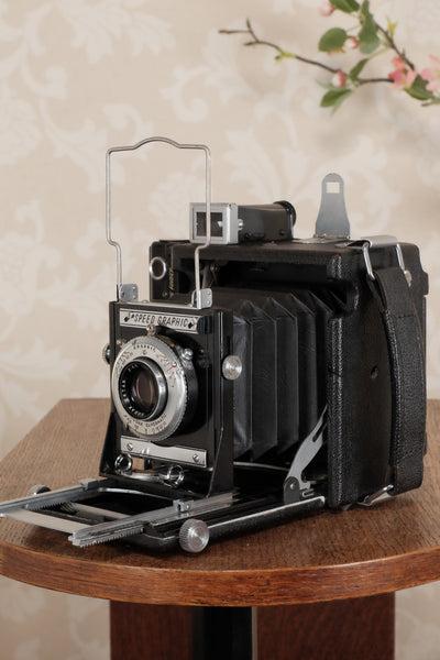 Superb 1945 GRAFLEX SPEED GRAPHIC, Coated Ektar lens, Roll-film back & Freshly Serviced! CLA'd! - Graflex- Petrakla Classic Cameras