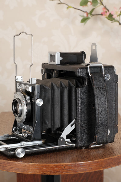 Superb 1945 GRAFLEX SPEED GRAPHIC, Coated Ektar lens, Roll-film back & Freshly Serviced! CLA'd! - Graflex- Petrakla Classic Cameras
