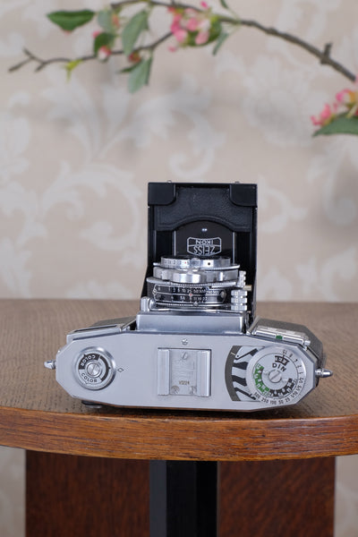 Near Mint! 1954 Zeiss Ikon Contessa 533/24. CLA'd, Freshly serviced!