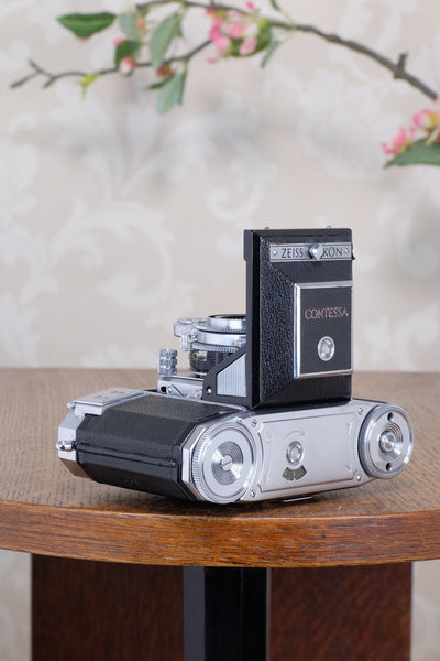 Near Mint! 1954 Zeiss Ikon Contessa 533/24. CLA'd, Freshly serviced!