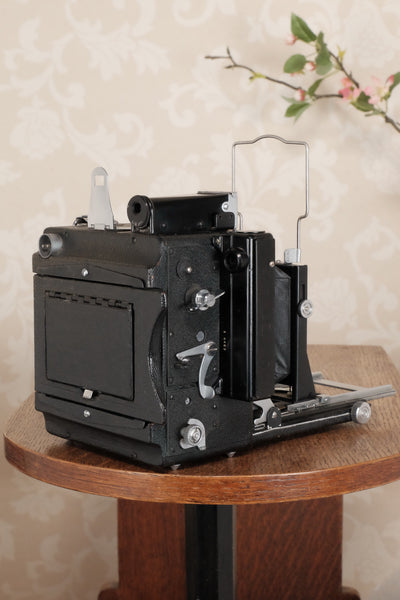 Superb 1945 GRAFLEX SPEED GRAPHIC, Coated Ektar lens, Roll-film back & Freshly Serviced! CLA'd! - Graflex- Petrakla Classic Cameras