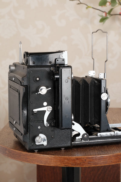 Superb 1945 GRAFLEX SPEED GRAPHIC, Coated Ektar lens, Roll-film back & Freshly Serviced! CLA'd! - Graflex- Petrakla Classic Cameras