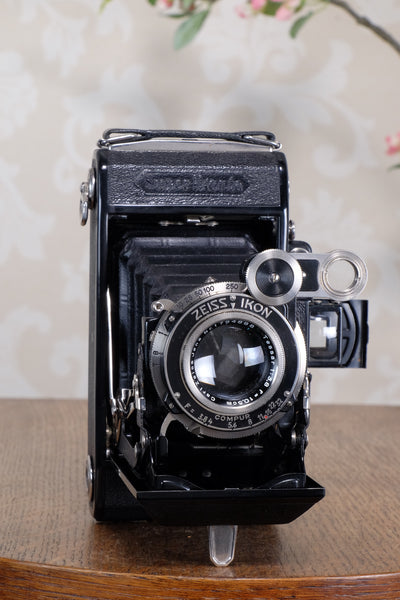 Superb 1936 Zeiss Ikon 6x9 Super Ikonta C , Tessar lens CLA’d,  Freshly Serviced!