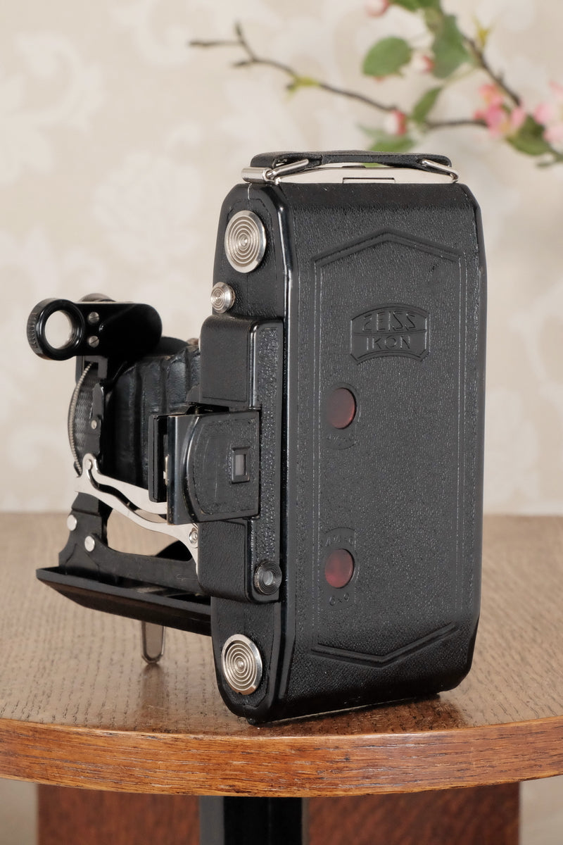 1933 Zeiss Ikon Super Ikonta C 6x9, Tessar lens, CLA'd, Freshly Serviced! - Zeiss-Ikon- Petrakla Classic Cameras