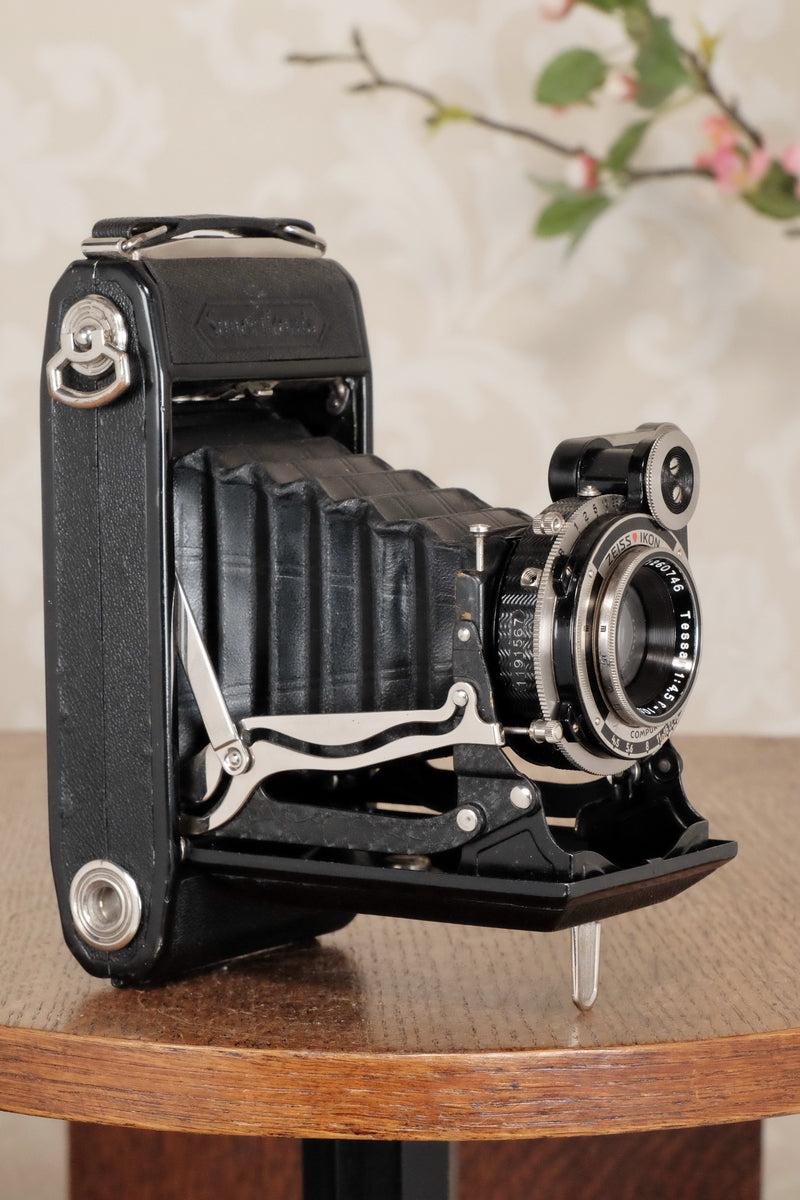 1933 Zeiss Ikon Super Ikonta C 6x9, Tessar lens, CLA'd, Freshly Serviced! - Zeiss-Ikon- Petrakla Classic Cameras