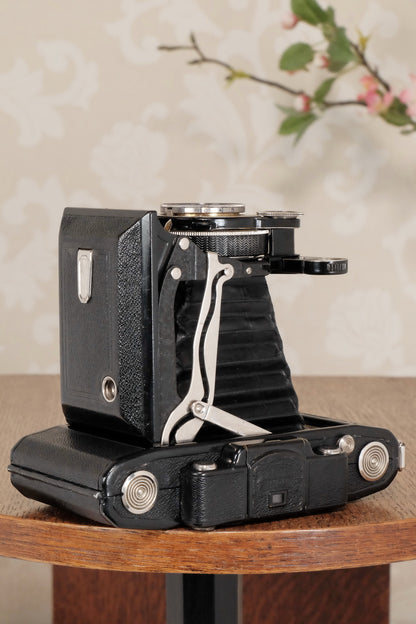 1933 Zeiss Ikon Super Ikonta C 6x9, Tessar lens, CLA'd, Freshly Serviced! - Zeiss-Ikon- Petrakla Classic Cameras