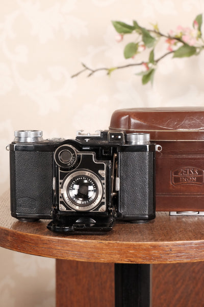 Superb! 1937 Zeiss-Ikon Super Nettel (236/24)  with Original Leather Case, CLA'd, Freshly Serviced! - Zeiss-Ikon- Petrakla Classic Cameras