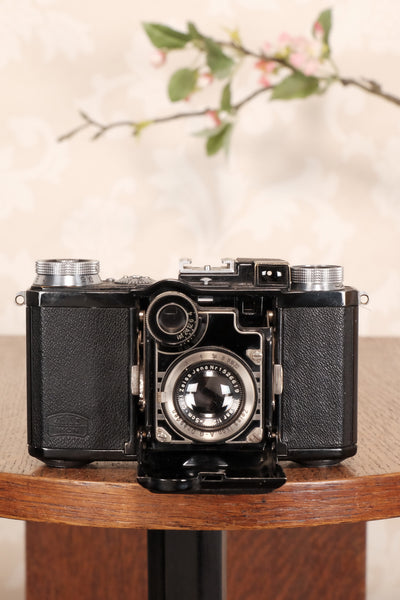 Superb! 1937 Zeiss-Ikon Super Nettel (236/24)  with Original Leather Case, CLA'd, Freshly Serviced! - Zeiss-Ikon- Petrakla Classic Cameras