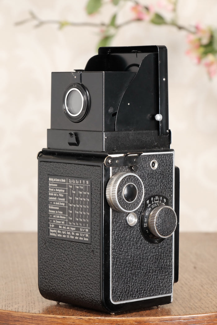 SUPERB! 1936 Rolleicord with leather case. CLA's, Freshly Serviced! - Frank & Heidecke- Petrakla Classic Cameras