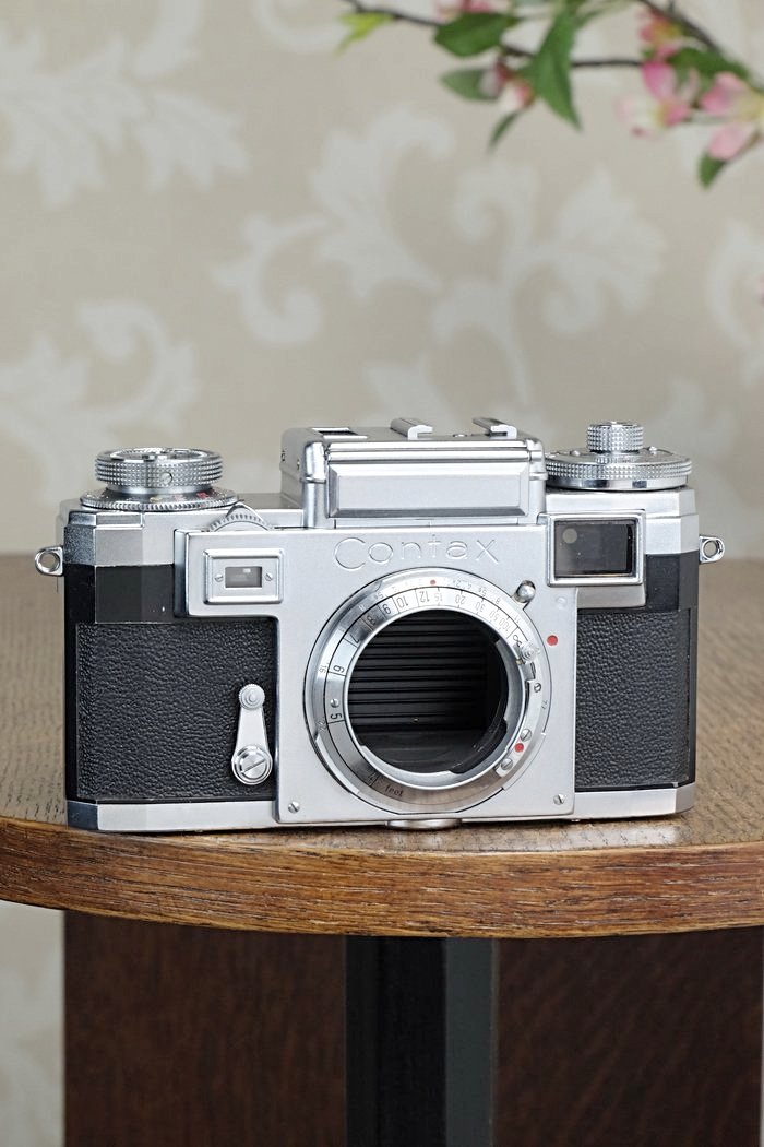 Superb! 1956 Zeiss Ikon Contax IIIa, CLA'd, Freshly Serviced! - Zeiss-Ikon- Petrakla Classic Cameras