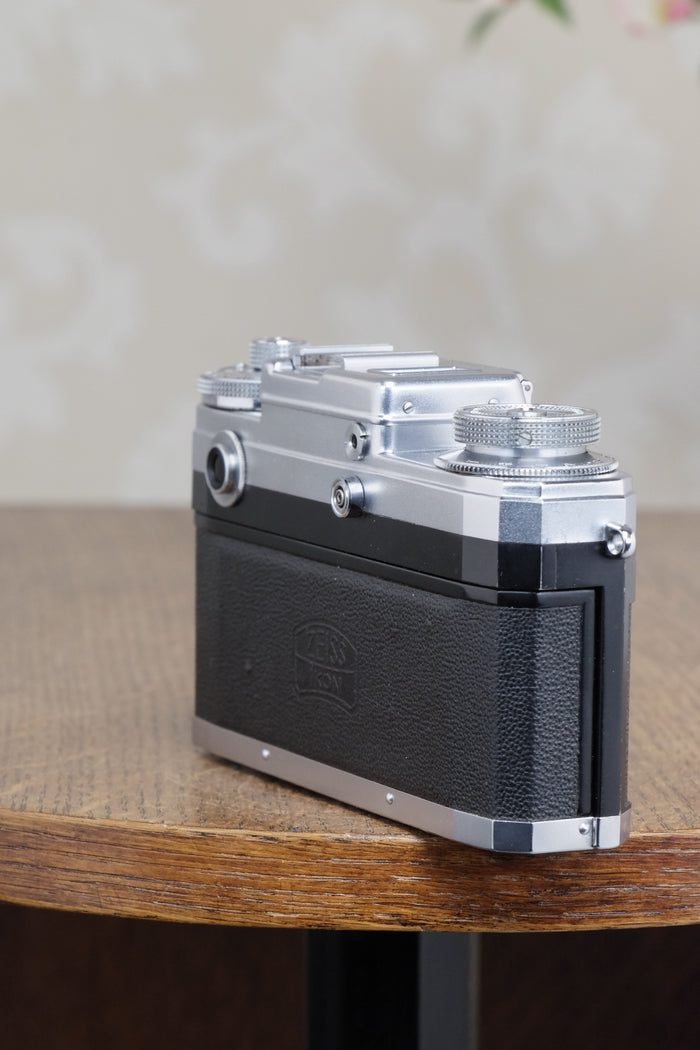 Superb! 1956 Zeiss Ikon Contax IIIa, CLA'd, Freshly Serviced! - Zeiss-Ikon- Petrakla Classic Cameras