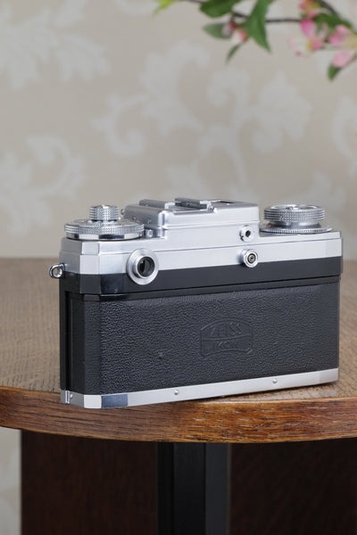 Superb! 1956 Zeiss Ikon Contax IIIa, CLA'd, Freshly Serviced! - Zeiss-Ikon- Petrakla Classic Cameras