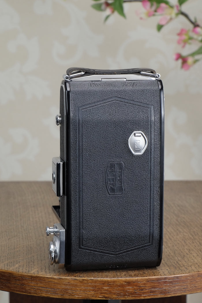 99% Mint! 1938 Zeiss-Ikon Ikonta 6x9, CLA's, FRESHLY SERVICED! - Zeiss-Ikon- Petrakla Classic Cameras