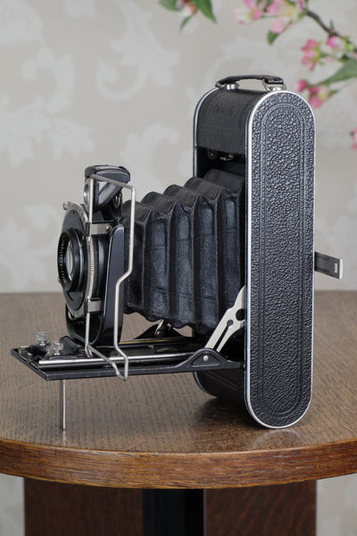 NEAR MINT! Circa 1928 Zeiss-Ikon Cocarette Camera with Tessar lens, CLA’d, Freshly Serviced! - Zeiss-Ikon- Petrakla Classic Cameras