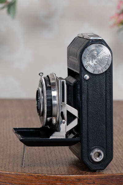 Superb! THE ORIGINAL FIRST VERSION, 1934 Black Kodak Retina, model 117 with original case.. CLA'd, Freshly Serviced!