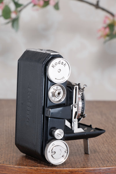 Superb! THE ORIGINAL FIRST VERSION, 1934 Black Kodak Retina, model 117 with original case.. CLA'd, Freshly Serviced!