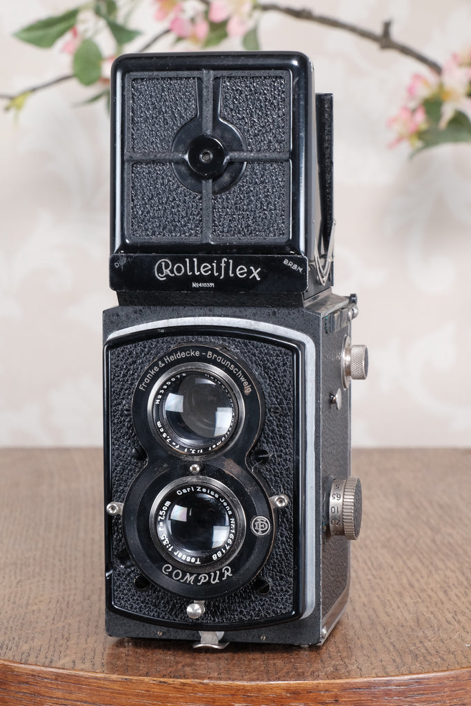 Superb! 1936 Old Standard Rolleiflex with original leather case, Freshly Serviced, CLA’d