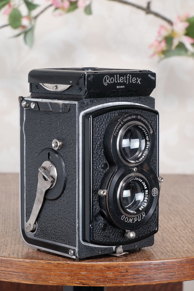 Superb! 1936 Old Standard Rolleiflex with original leather case, Freshly Serviced, CLA’d