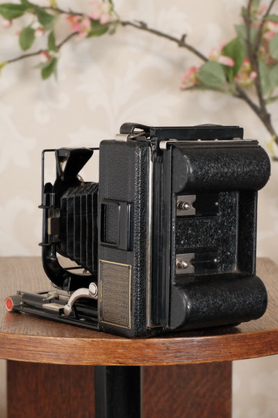 Superb! 1930 Voigtlander Bergheil Camera with Heliar lens! Freshly serviced, CLA'd! - Voigtlander- Petrakla Classic Cameras