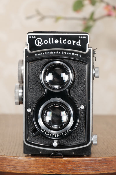 SUPERB! 1937 Rolleicord with leather case. CLA's, Freshly Serviced! - Frank & Heidecke- Petrakla Classic Cameras
