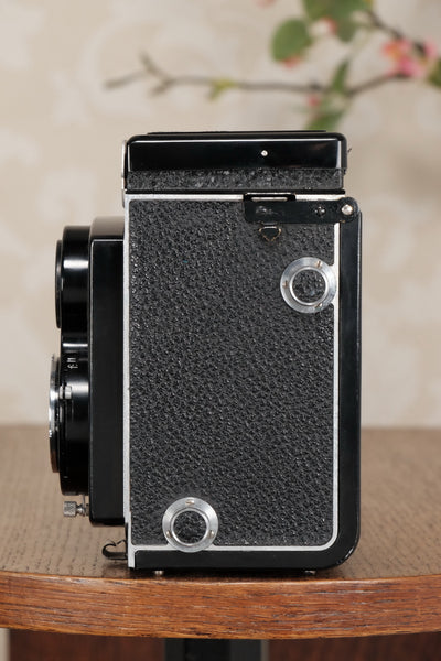 SUPERB! 1937 Rolleicord with leather case. CLA's, Freshly Serviced! - Frank & Heidecke- Petrakla Classic Cameras