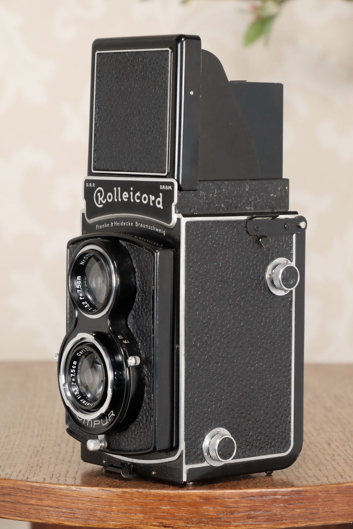 SUPERB! 1937 Rolleicord with leather case. CLA's, Freshly Serviced! - Frank & Heidecke- Petrakla Classic Cameras