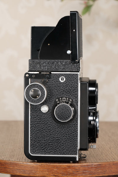 SUPERB! 1937 Rolleicord with leather case. CLA's, Freshly Serviced! - Frank & Heidecke- Petrakla Classic Cameras