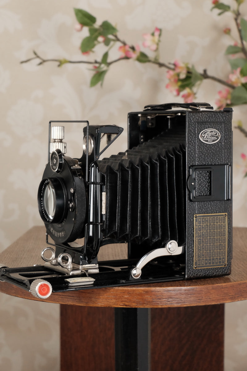 Superb! 1927 Voigtlander 9x12 Bergheil Camera with Heliar Lens!  Freshly serviced, CLA’d! - Voigtlander- Petrakla Classic Cameras