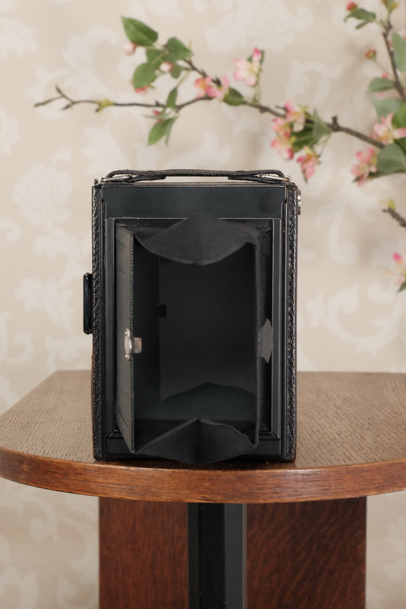 Superb! 1927 Voigtlander 9x12 Bergheil Camera with Heliar Lens!  Freshly serviced, CLA’d! - Voigtlander- Petrakla Classic Cameras