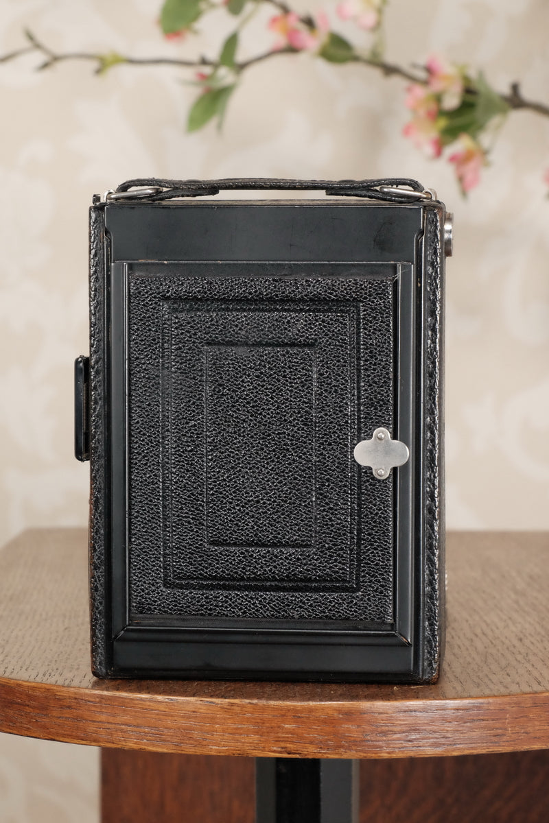 Superb! 1927 Voigtlander 9x12 Bergheil Camera with Heliar Lens!  Freshly serviced, CLA’d! - Voigtlander- Petrakla Classic Cameras
