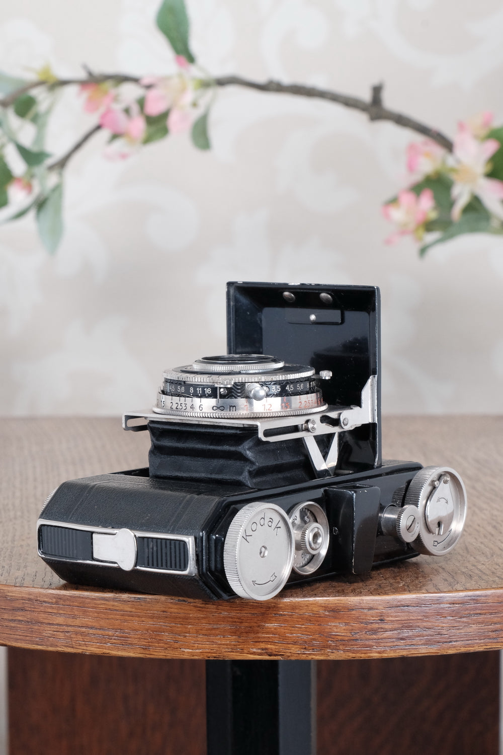 Superb! THE ORIGINAL FIRST VERSION, 1935 Black Kodak Retina, model 117. CLA'd, Freshly Serviced!