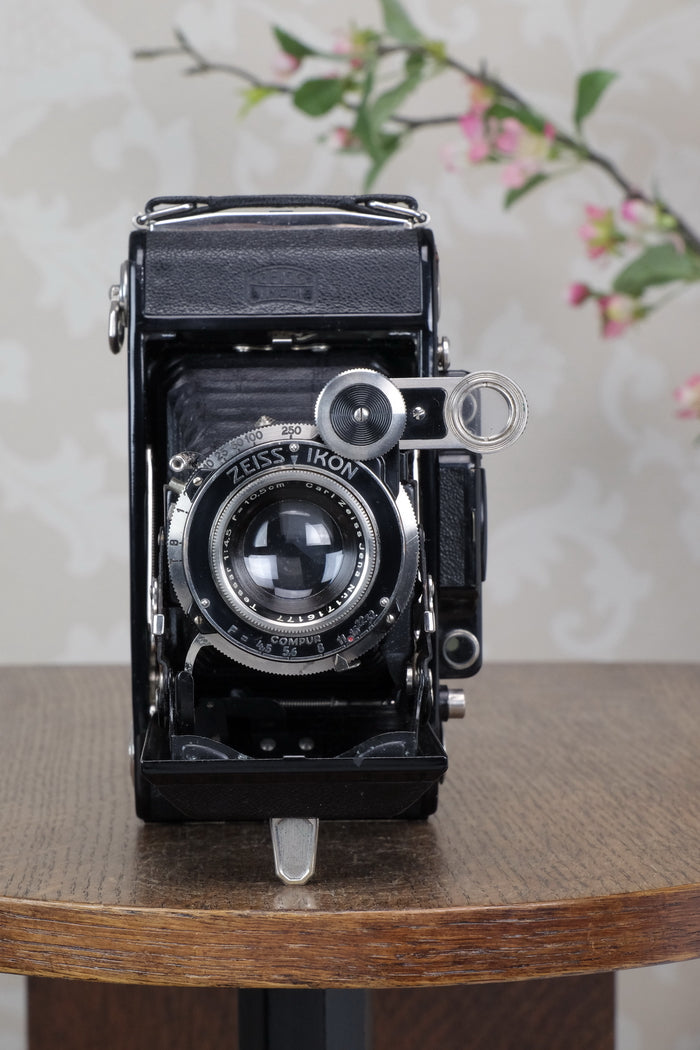 Superb! 1936 6x9 Super Ikonta with Tessar Lens, Freshly serviced ,CLA'd - Zeiss-Ikon- Petrakla Classic Cameras