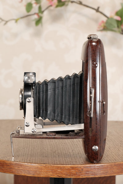 SUPERB! Rare 1934 Ebner 6x9 Brown Bakelite Art Deco Camera. Freshly serviced , CLA‘d - Ebner- Petrakla Classic Cameras