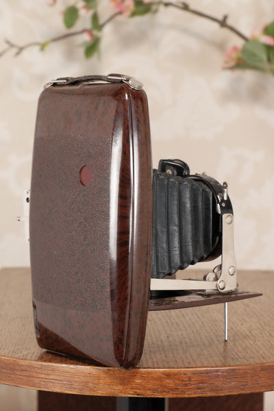 SUPERB! Rare 1934 Ebner 6x9 Brown Bakelite Art Deco Camera. Freshly serviced , CLA‘d - Ebner- Petrakla Classic Cameras