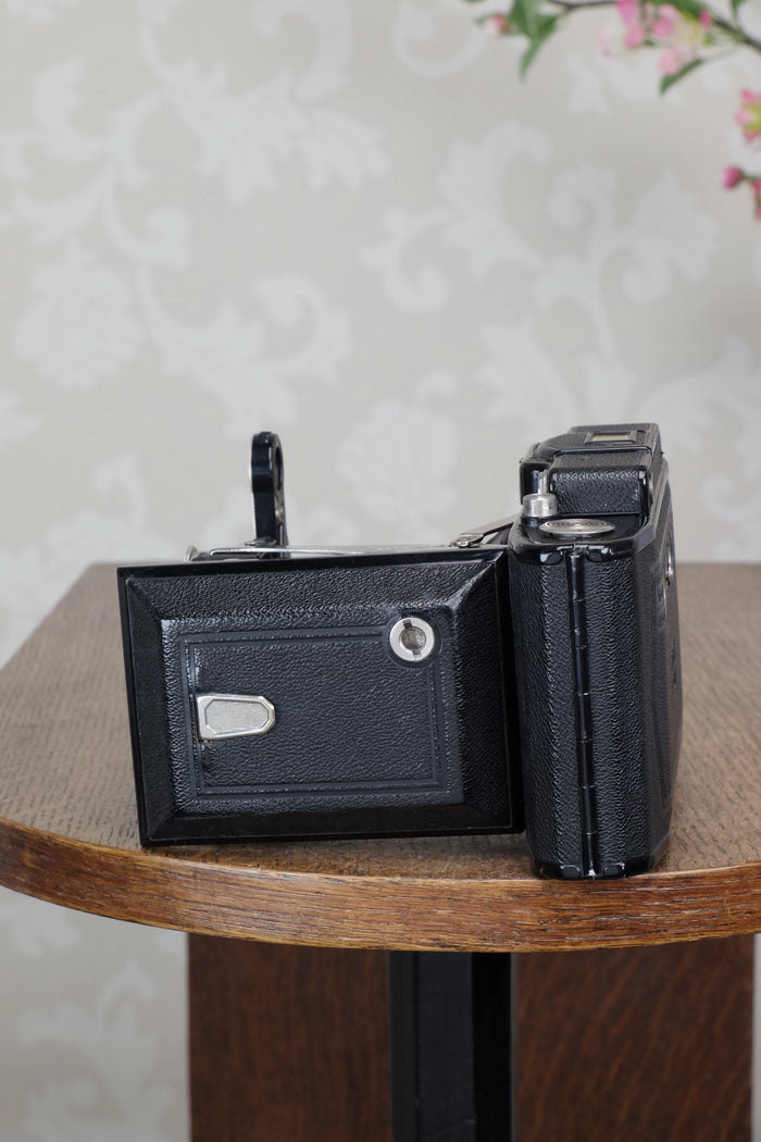 Superb! 1936 6x9 Super Ikonta with Tessar Lens, Freshly serviced ,CLA'd - Zeiss-Ikon- Petrakla Classic Cameras