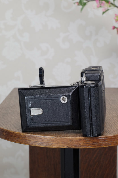 Superb! 1936 6x9 Super Ikonta with Tessar Lens, Freshly serviced ,CLA'd - Zeiss-Ikon- Petrakla Classic Cameras