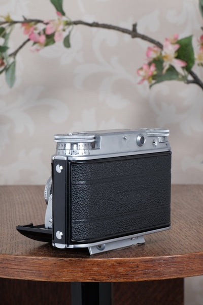 Near Mint! 1952 Voigtlander Vito III, Rangefinder with superb 2.0/50mm Ultron lens . CLA'd, Freshly Serviced!