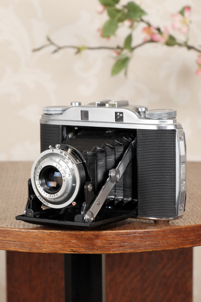 Superb, circa 1955 Agfa 6x6 Isolette III, Freshly Serviced! CLA'd - Agfa- Petrakla Classic Cameras