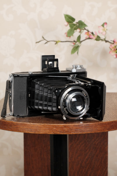 Superb! 1949 Zeiss-Ikon Ikonta 6x9 Folding Camera, Tessar lens, CLA'd, Freshly Serviced! - Zeiss-Ikon- Petrakla Classic Cameras