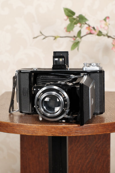 Superb! 1949 Zeiss-Ikon Ikonta 6x9 Folding Camera, Tessar lens, CLA'd, Freshly Serviced! - Zeiss-Ikon- Petrakla Classic Cameras