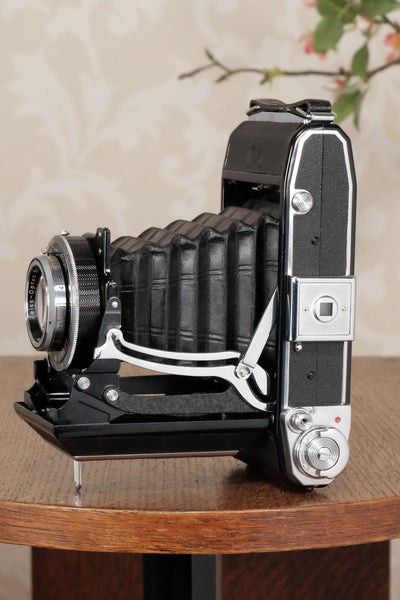 Superb! 1949 Zeiss-Ikon Ikonta 6x9 Folding Camera, Tessar lens, CLA'd, Freshly Serviced! - Zeiss-Ikon- Petrakla Classic Cameras
