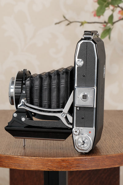 Superb! 1949 Zeiss-Ikon Ikonta 6x9 Folding Camera, Tessar lens, CLA'd, Freshly Serviced! - Zeiss-Ikon- Petrakla Classic Cameras