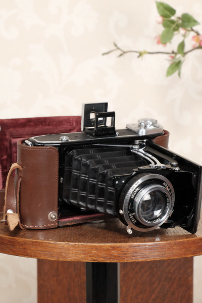 Superb! 1949 Zeiss-Ikon Ikonta 6x9 Folding Camera, Tessar lens, CLA'd, Freshly Serviced! - Zeiss-Ikon- Petrakla Classic Cameras