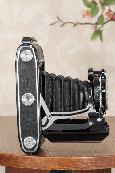 1952 Zeiss-Ikon Super 6x9 Ikonta 531/2, Synchro-Compur & Coated Zeiss Tessar lens, CLA'd, FRESHLY SERVICED! - Zeiss-Ikon- Petrakla Classic Cameras