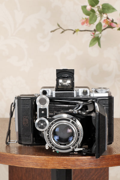 1952 Zeiss-Ikon Super 6x9 Ikonta 531/2, Synchro-Compur & Coated Zeiss Tessar lens, CLA'd, FRESHLY SERVICED! - Zeiss-Ikon- Petrakla Classic Cameras