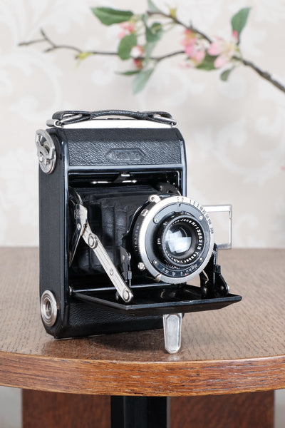 1932 Zeiss-Ikon Ikonta 6x4.5. Freshly Serviced, CLA'd